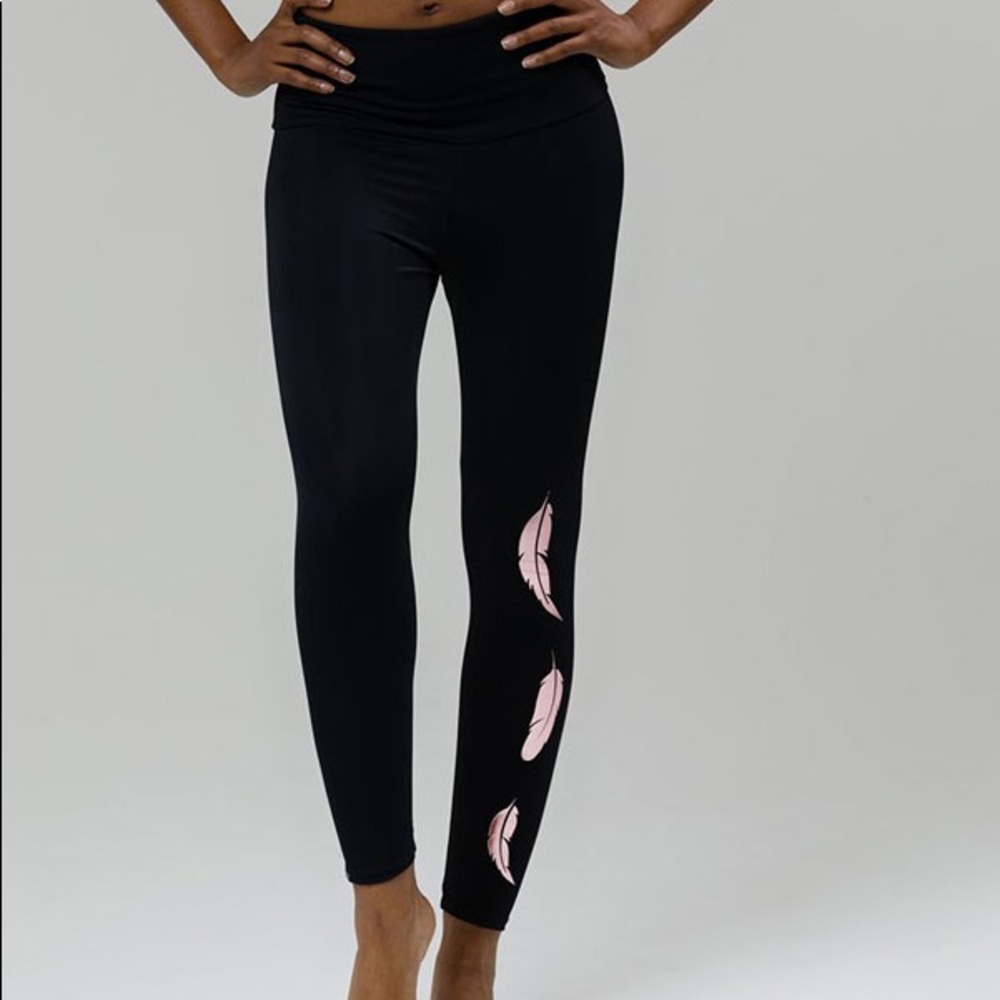 Onzie rose gold feathers high rise Capri 2029